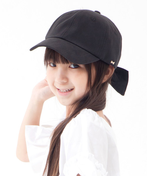 GIRBLISH（ガーブリッシュ）の「GIRBLISH（ガーブリッシュ）キッズ 後ろリボンキャップ  コットン/サテン  B-MUSUBI CAP（キャップ・キッズ・ブラック/ベージュ/ネイビー/カーキ/ピンク/ホワイト/ブラック系その他/ライトグレー/ブルー系その他/チャコールグレー/ベージュ系その他/インディゴブルー・FREE）」の4枚目の写真