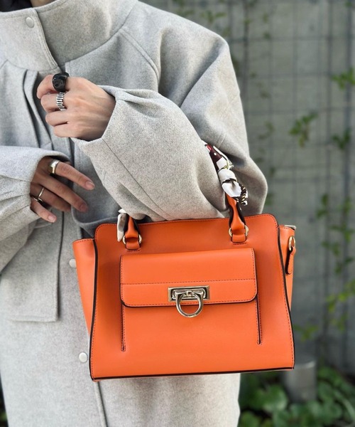 florist(フローリスト)の「2way リボンスカーフ ダブルハンドルバッグ(ハンドバッグ・レディース・ホワイト/ブラック/ネイビー/ブラウン/グレー/オレンジ/グリーン/アイボリー/モカ/ピンクベージュ・FREE)」の19枚目の写真