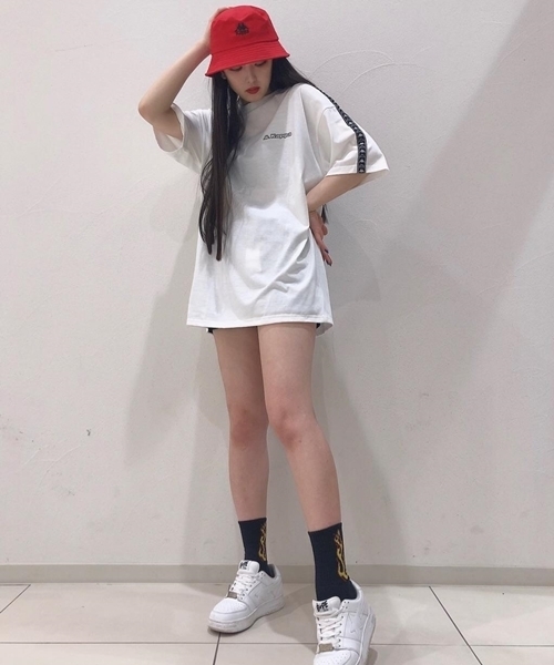 Kappa（カッパ）の「∴WEGO/Kappa別注テープロゴTシャツ（Tシャツ/カットソー・メンズ・ホワイト/パープル/ブラック・MEDIUM/LARGE）」の5枚目の写真