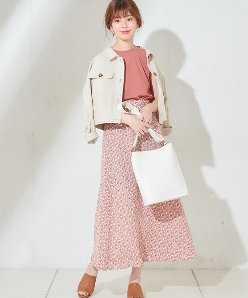 natural couture(ナチュラルクチュール)の「ハイウエスト花柄フレアスカート(スカート・レディース・ブラック/ベージュ/ピンク/アイボリー・FREE)」の5枚目の写真