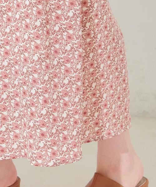 natural couture(ナチュラルクチュール)の「ハイウエスト花柄フレアスカート(スカート・レディース・ブラック/ベージュ/ピンク/アイボリー・FREE)」の16枚目の写真