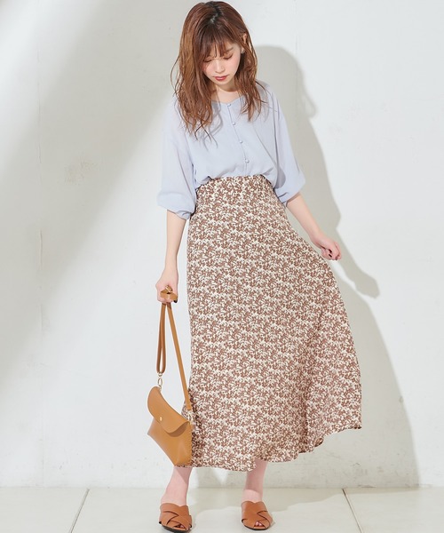 natural couture(ナチュラルクチュール)の「ハイウエスト花柄フレアスカート(スカート・レディース・ブラック/ベージュ/ピンク/アイボリー・FREE)」の17枚目の写真