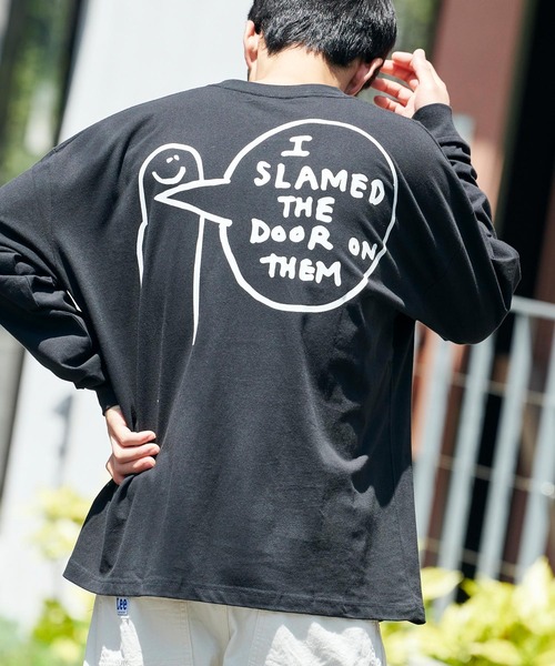 Mark Gonzales（マーク・ゴンザレス）の「Mark Gonzales/マークゴンザレス MONO-MART別注 ビッグシルエット背面BIGプリント 長袖Tee（Tシャツ/カットソー・メンズ・レッド系その他/ダークベージュ/ボルドー/ホワイト系その他/ブラック系その他/ベージュ系その他/グリーン系その他/パープル系その他/ホワイト/ブラック/ダークグリーン/パープル/パープル系その他2/レッド系その他2/グリーン系その他2/ベージュ系その他2/ブラック系その他2/ホワイト系その他2/グリーン系その他4/ベージュ系その他3/グレー系その他/ベージュ系その他5/グリーン系その他3/グレー系その他2/ベージュ系その他4/グレー系その他3/グリーン系その他5/ブラウン系その他/ブルー系その他/その他2/その他3/その他5/その他4/ダークブラウン/アッシュブラウン/その他/ブラック系その他3/ブラック系その他4/ブラウン系その他2/ブラウン系その他4/ホワイト系その他3/ホワイト系その他4/レッド系その他3/レッド系その他4/ブラウン系その他3/ブルー系その他2/グリーン系その他6/グリーン系その他7/グレイッシュベージュ/ベージュ系その他6/ベージュ系その他7/ホワイト系その他5/ブラック系その他5/その他7/その他6/ブルー系その他3/ブルー系その他4/パープル系その他3/パープル系その他4/パープル系その他5・FREE）」の9枚目の写真