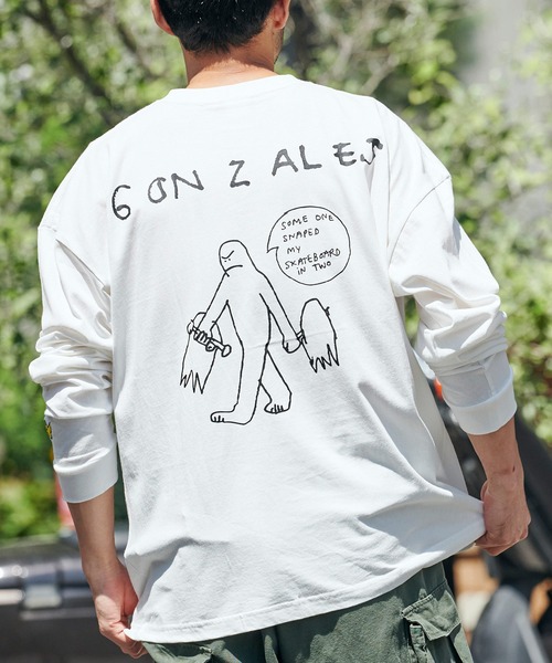 Mark Gonzales（マーク・ゴンザレス）の「Mark Gonzales/マークゴンザレス MONO-MART別注 ビッグシルエット背面BIGプリント 長袖Tee（Tシャツ/カットソー・メンズ・レッド系その他/ダークベージュ/ボルドー/ホワイト系その他/ブラック系その他/ベージュ系その他/グリーン系その他/パープル系その他/ホワイト/ブラック/ダークグリーン/パープル/パープル系その他2/レッド系その他2/グリーン系その他2/ベージュ系その他2/ブラック系その他2/ホワイト系その他2/グリーン系その他4/ベージュ系その他3/グレー系その他/ベージュ系その他5/グリーン系その他3/グレー系その他2/ベージュ系その他4/グレー系その他3/グリーン系その他5/ブラウン系その他/ブルー系その他/その他2/その他3/その他5/その他4/ダークブラウン/アッシュブラウン/その他/ブラック系その他3/ブラック系その他4/ブラウン系その他2/ブラウン系その他4/ホワイト系その他3/ホワイト系その他4/レッド系その他3/レッド系その他4/ブラウン系その他3/ブルー系その他2/グリーン系その他6/グリーン系その他7/グレイッシュベージュ/ベージュ系その他6/ベージュ系その他7/ホワイト系その他5/ブラック系その他5/その他7/その他6/ブルー系その他3/ブルー系その他4/パープル系その他3/パープル系その他4/パープル系その他5・FREE）」の2枚目の写真