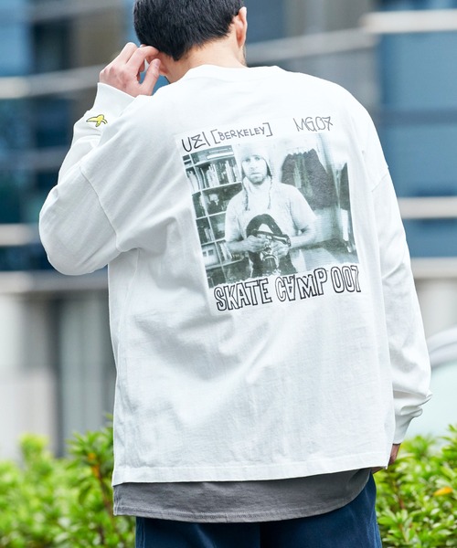 Mark Gonzales（マーク・ゴンザレス）の「Mark Gonzales/マークゴンザレス MONO-MART別注 ビッグシルエット背面BIGプリント 長袖Tee（Tシャツ/カットソー・メンズ・レッド系その他/ダークベージュ/ボルドー/ホワイト系その他/ブラック系その他/ベージュ系その他/グリーン系その他/パープル系その他/ホワイト/ブラック/ダークグリーン/パープル/パープル系その他2/レッド系その他2/グリーン系その他2/ベージュ系その他2/ブラック系その他2/ホワイト系その他2/グリーン系その他4/ベージュ系その他3/グレー系その他/ベージュ系その他5/グリーン系その他3/グレー系その他2/ベージュ系その他4/グレー系その他3/グリーン系その他5/ブラウン系その他/ブルー系その他/その他2/その他3/その他5/その他4/ダークブラウン/アッシュブラウン/その他/ブラック系その他3/ブラック系その他4/ブラウン系その他2/ブラウン系その他4/ホワイト系その他3/ホワイト系その他4/レッド系その他3/レッド系その他4/ブラウン系その他3/ブルー系その他2/グリーン系その他6/グリーン系その他7/グレイッシュベージュ/ベージュ系その他6/ベージュ系その他7/ホワイト系その他5/ブラック系その他5/その他7/その他6/ブルー系その他3/ブルー系その他4/パープル系その他3/パープル系その他4/パープル系その他5・FREE）」の6枚目の写真