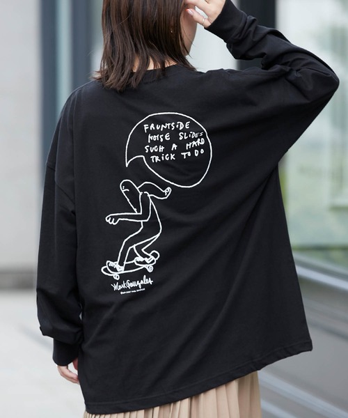 Mark Gonzales（マーク・ゴンザレス）の「Mark Gonzales/マークゴンザレス MONO-MART別注 ビッグシルエット背面BIGプリント 長袖Tee（Tシャツ/カットソー・メンズ・レッド系その他/ダークベージュ/ボルドー/ホワイト系その他/ブラック系その他/ベージュ系その他/グリーン系その他/パープル系その他/ホワイト/ブラック/ダークグリーン/パープル/パープル系その他2/レッド系その他2/グリーン系その他2/ベージュ系その他2/ブラック系その他2/ホワイト系その他2/グリーン系その他4/ベージュ系その他3/グレー系その他/ベージュ系その他5/グリーン系その他3/グレー系その他2/ベージュ系その他4/グレー系その他3/グリーン系その他5/ブラウン系その他/ブルー系その他/その他2/その他3/その他5/その他4/ダークブラウン/アッシュブラウン/その他/ブラック系その他3/ブラック系その他4/ブラウン系その他2/ブラウン系その他4/ホワイト系その他3/ホワイト系その他4/レッド系その他3/レッド系その他4/ブラウン系その他3/ブルー系その他2/グリーン系その他6/グリーン系その他7/グレイッシュベージュ/ベージュ系その他6/ベージュ系その他7/ホワイト系その他5/ブラック系その他5/その他7/その他6/ブルー系その他3/ブルー系その他4/パープル系その他3/パープル系その他4/パープル系その他5・FREE）」の11枚目の写真