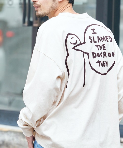 Mark Gonzales（マーク・ゴンザレス）の「Mark Gonzales/マークゴンザレス MONO-MART別注 ビッグシルエット背面BIGプリント 長袖Tee（Tシャツ/カットソー・メンズ・レッド系その他/ダークベージュ/ボルドー/ホワイト系その他/ブラック系その他/ベージュ系その他/グリーン系その他/パープル系その他/ホワイト/ブラック/ダークグリーン/パープル/パープル系その他2/レッド系その他2/グリーン系その他2/ベージュ系その他2/ブラック系その他2/ホワイト系その他2/グリーン系その他4/ベージュ系その他3/グレー系その他/ベージュ系その他5/グリーン系その他3/グレー系その他2/ベージュ系その他4/グレー系その他3/グリーン系その他5/ブラウン系その他/ブルー系その他/その他2/その他3/その他5/その他4/ダークブラウン/アッシュブラウン/その他/ブラック系その他3/ブラック系その他4/ブラウン系その他2/ブラウン系その他4/ホワイト系その他3/ホワイト系その他4/レッド系その他3/レッド系その他4/ブラウン系その他3/ブルー系その他2/グリーン系その他6/グリーン系その他7/グレイッシュベージュ/ベージュ系その他6/ベージュ系その他7/ホワイト系その他5/ブラック系その他5/その他7/その他6/ブルー系その他3/ブルー系その他4/パープル系その他3/パープル系その他4/パープル系その他5・FREE）」の15枚目の写真