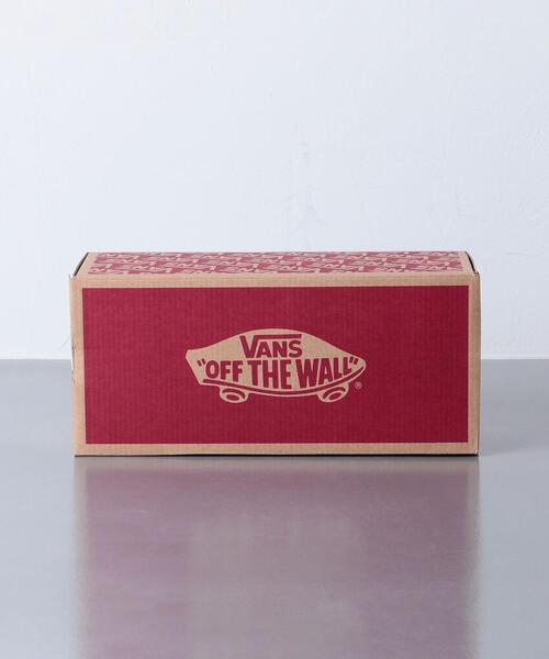 VANS（バンズ）の「＜VANS（ヴァンズ）＞OLD SKOOL WHITE スニーカー◆（スニーカー・レディース・オフホワイト・4/5/6h/4h/6/5h）」の2枚目の写真