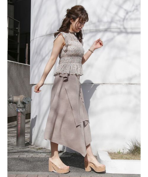 dazzlin（ダズリン）の「ティアーイレギュラーフレアスカート（スカート・レディース・ベージュ/ブラウン/アイボリー・SMALL/MEDIUM）」の19枚目の写真