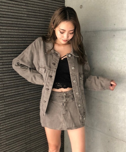 ENVYM（アンビー）の「ヴィンテージライクカラーＪＫ（デニムジャケット・レディース・ブラック/グレー/モカ・FREE）」の3枚目の写真