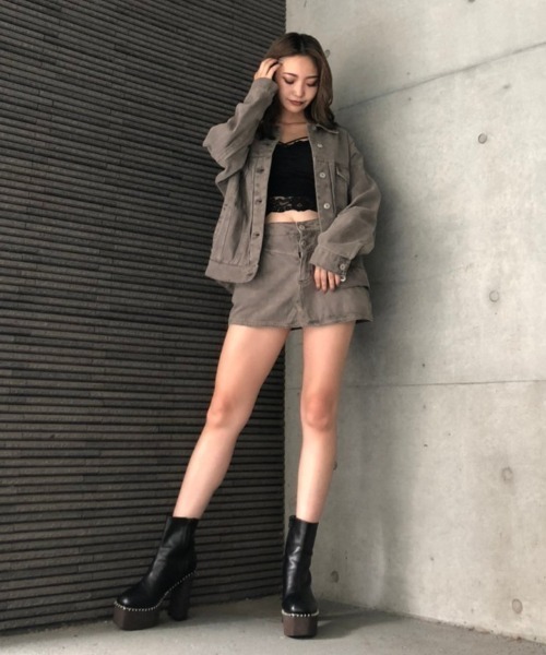 ENVYM（アンビー）の「ヴィンテージライクカラーＪＫ（デニムジャケット・レディース・ブラック/グレー/モカ・FREE）」の5枚目の写真