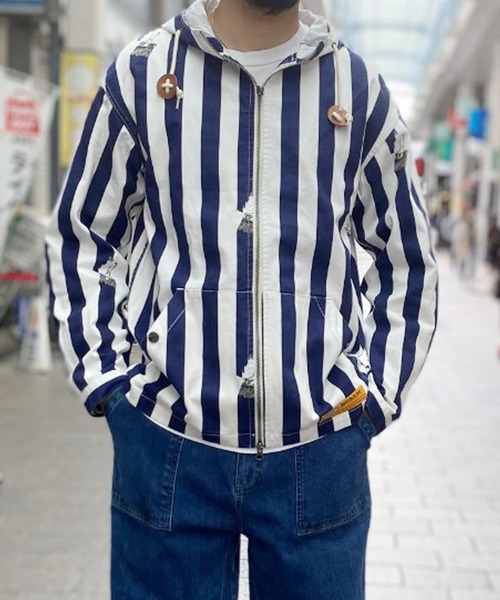 grn（ジーアールエヌ）の「◇PRINTWORKPARKA 総柄ﾌﾟﾘﾝﾄﾜｰｸﾊﾟｰｶｰﾄ/ﾂｲﾙ/ﾃﾞﾆﾑ/ﾍﾟｲｽﾞﾘｰ/ｽﾄﾗｲﾌﾟ（パーカー・メンズ・ブラック/インディゴブルー/ナチュラル/ストライプ・M/L）」の15枚目の写真