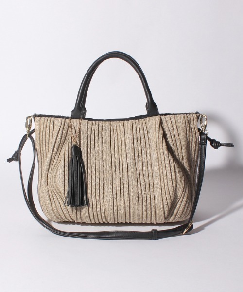 Via Demizon(ビアデミゾン)の「プリーツ加工サマーバッグ ロングショルダー付き(かごバッグ・レディース・アイボリー/ブラウン/ブラック・FREE)」の9枚目の写真