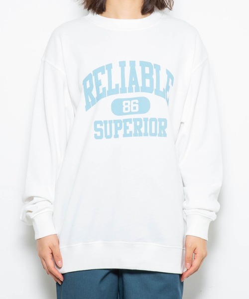 WEGO(ウィゴー)の「WEGO/カレッジロゴプリントプルオーバー(スウェット・レディース・ホワイト/スミクロ/ダークグリーン・SMALL/MEDIUM/LARGE)」の20枚目の写真