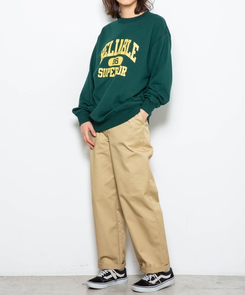 WEGO(ウィゴー)の「WEGO/カレッジロゴプリントプルオーバー(スウェット・レディース・ホワイト/スミクロ/ダークグリーン・SMALL/MEDIUM/LARGE)」の7枚目の写真