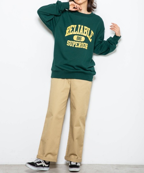 WEGO(ウィゴー)の「WEGO/カレッジロゴプリントプルオーバー(スウェット・レディース・ホワイト/スミクロ/ダークグリーン・SMALL/MEDIUM/LARGE)」の8枚目の写真