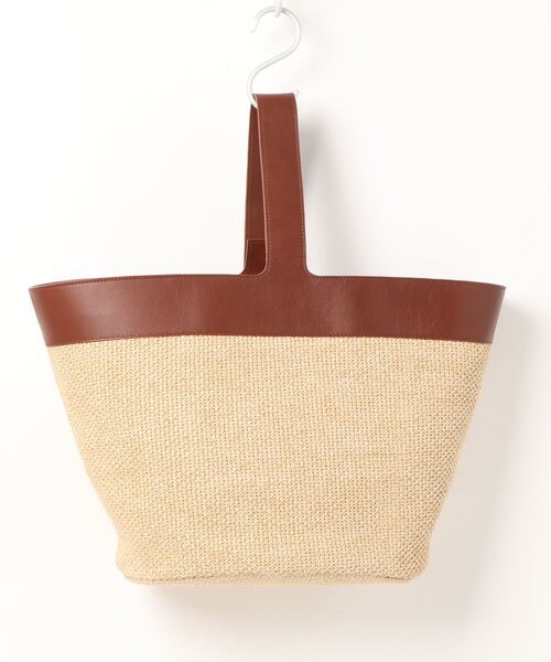 IENA(イエナ)の「【ATELIER AMBOISE/アトリエ アンボワーズ】シャーロットバッグ(ショルダーバッグ・レディース・ベージュ・FREE)」の2枚目の写真