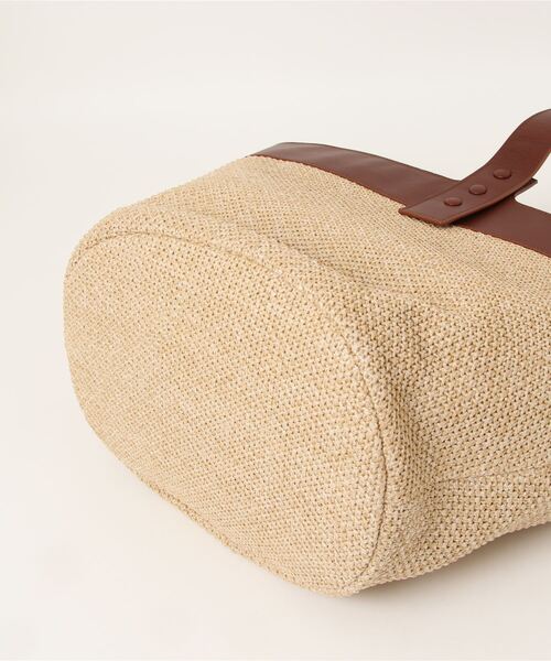 IENA(イエナ)の「【ATELIER AMBOISE/アトリエ アンボワーズ】シャーロットバッグ(ショルダーバッグ・レディース・ベージュ・FREE)」の3枚目の写真