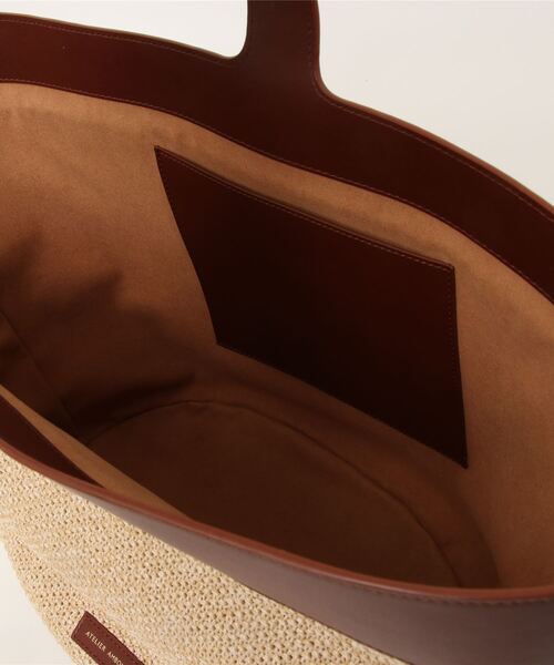 IENA(イエナ)の「【ATELIER AMBOISE/アトリエ アンボワーズ】シャーロットバッグ(ショルダーバッグ・レディース・ベージュ・FREE)」の4枚目の写真