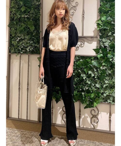 RESEXXY（リゼクシー）の「鈎針風ハーフスリーブカーディガン【セットアップ着用可能】（カーディガン/ボレロ・レディース・ホワイト/ブラック/ピンク・FREE）」の4枚目の写真