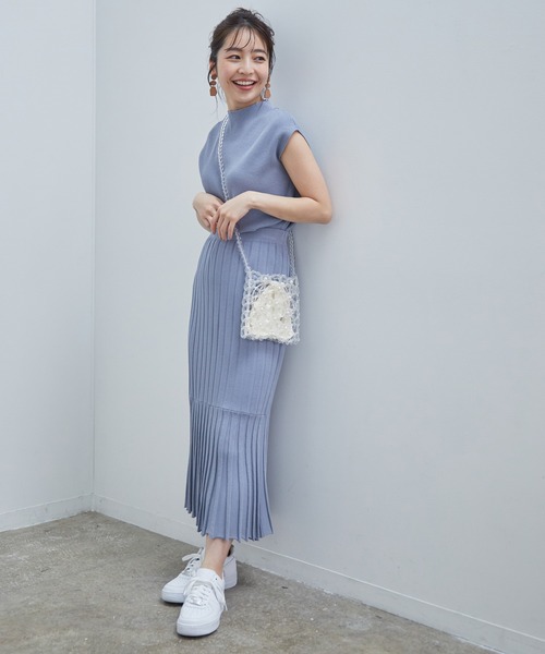 VIS（ビス）の「【星玲奈さんコラボ】【セットアップ対応】ラメニットリブプルオーバー（その他トップス・レディース・スミクロ/ベージュ系その他2/ブルー系その他5・FREE）」の17枚目の写真