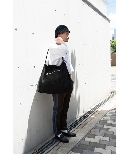 DEVICE(デバイス)の「【WEARISTA tai × DEVICE コラボ】Rename キャンバス ビッグ トートバッグ(ショルダーバッグ・メンズ・ブラック/ナチュラル・FREE)」の19枚目の写真