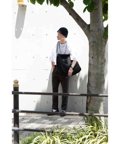 DEVICE(デバイス)の「【WEARISTA tai × DEVICE コラボ】Rename キャンバス ビッグ トートバッグ(ショルダーバッグ・メンズ・ブラック/ナチュラル・FREE)」の18枚目の写真