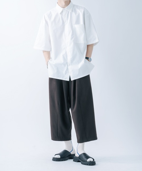 epnok（エプノック）の「サイドスリットベーシックシャツ（シャツ/ブラウス・メンズ・オフホワイト/ダークグレー/グレイッシュベージュ・SMALL/MEDIUM/LARGE）」の4枚目の写真