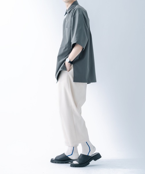 epnok（エプノック）の「サイドスリットベーシックシャツ（シャツ/ブラウス・メンズ・オフホワイト/ダークグレー/グレイッシュベージュ・SMALL/MEDIUM/LARGE）」の20枚目の写真