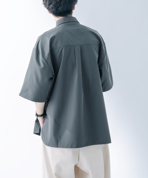 epnok（エプノック）の「サイドスリットベーシックシャツ（シャツ/ブラウス・メンズ・オフホワイト/ダークグレー/グレイッシュベージュ・SMALL/MEDIUM/LARGE）」の8枚目の写真