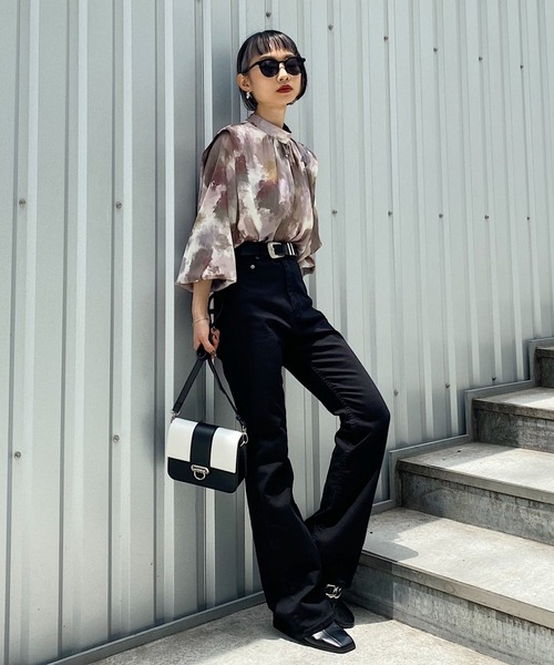 PAGEBOY（ページボーイ）の「マーブルアートハイネックブラウス（シャツ/ブラウス・レディース・ブラック系その他/ブラウン系その他・FREE）」の5枚目の写真