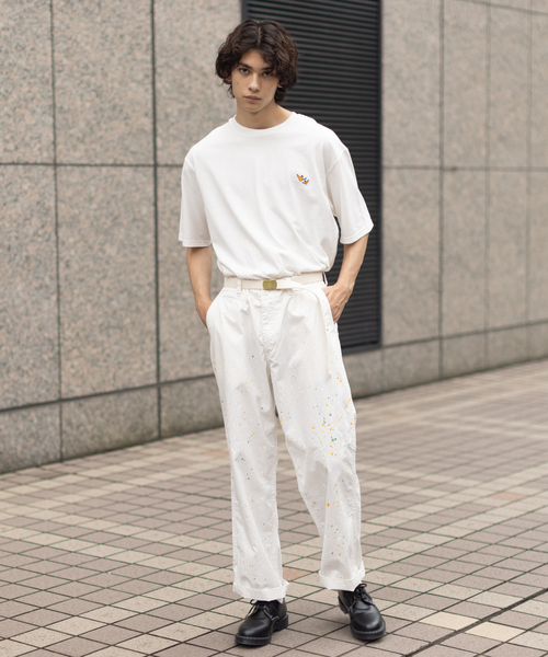 Mark Gonzales(マーク・ゴンザレス)の「【Mark Gonzales / マークゴンザレス】 別注 カラー バックプリント Tシャツ(Tシャツ/カットソー・メンズ・ホワイト/ベージュ/ブラック/ライラック・46/48)」の5枚目の写真