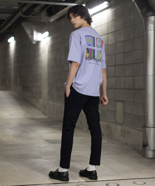 Mark Gonzales(マーク・ゴンザレス)の「【Mark Gonzales / マークゴンザレス】 別注 カラー バックプリント Tシャツ(Tシャツ/カットソー・メンズ・ホワイト/ベージュ/ブラック/ライラック・46/48)」の7枚目の写真