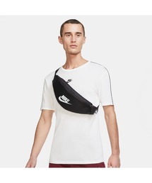 NIKE（ナイキ）の「NIKE/ナイキ HERITAGE WAISTPACK/ヘリテージ ウエストパック（ボディバッグ/ウエストポーチ）」