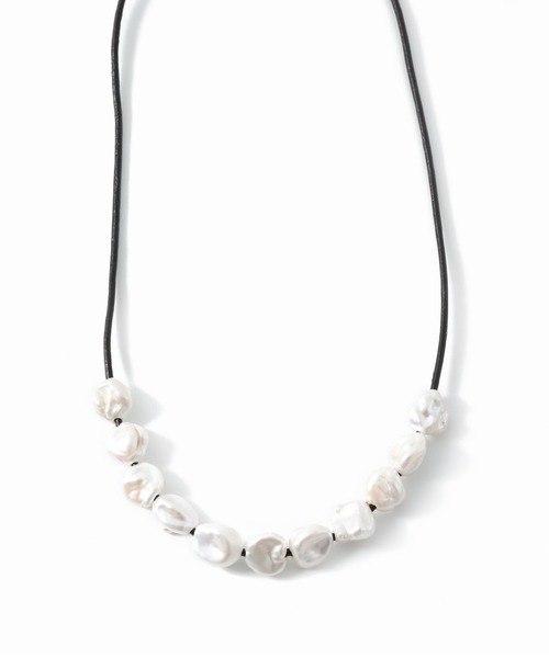 plage（プラージュ）の「【JANE SMITH/ジェーンスミス】PEARL LEATHER STRAP ネックレス◆（ネックレス・レディース・ホワイト・FREE）」の6枚目の写真