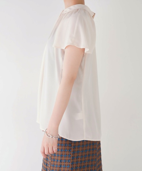 natural couture（ナチュラルクチュール）の「【WEB限定】センタータックフレアスリーブギャザーブラウス（シャツ/ブラウス・レディース・ベージュ/オフホワイト/グリーン/その他1/その他2・FREE）」の7枚目の写真