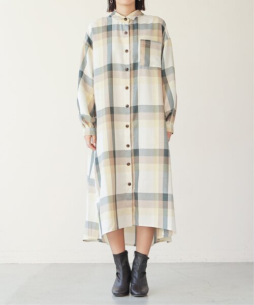 frames RAY CASSIN（フレームスレイカズン）の「ビッグチェックシャツワンピース（シャツワンピース・レディース・ブラウン系/ネイビー系/パープル系/ブルー系/オレンジ系/グレー系/グリーン系/ネイビー/オフホワイト・FREE）」の14枚目の写真