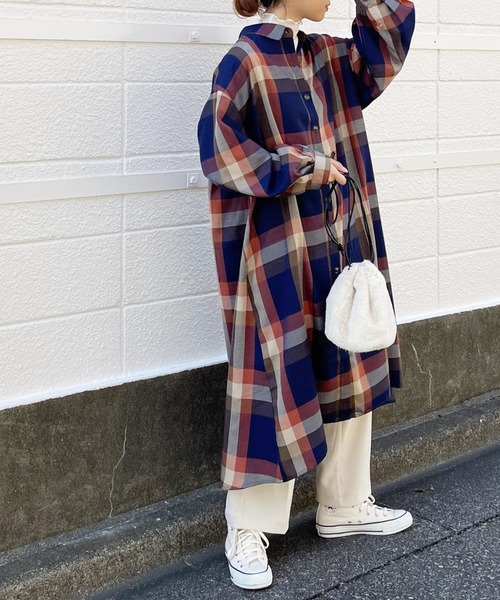 frames RAY CASSIN（フレームスレイカズン）の「ビッグチェックシャツワンピース（シャツワンピース・レディース・ブラウン系/ネイビー系/パープル系/ブルー系/オレンジ系/グレー系/グリーン系/ネイビー/オフホワイト・FREE）」の9枚目の写真
