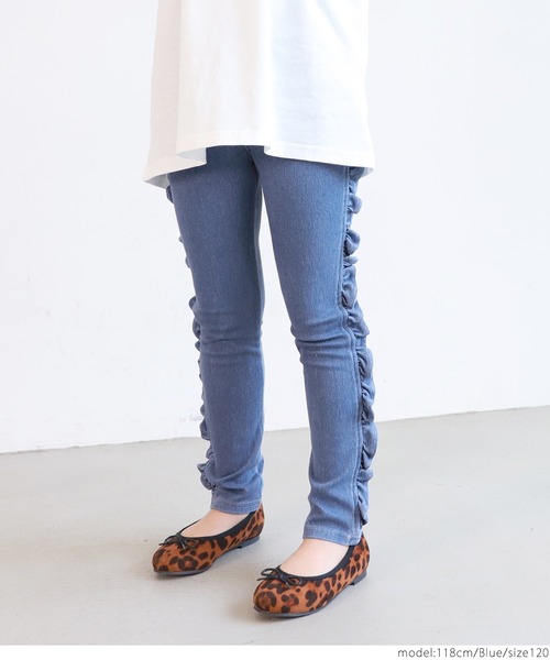 coca（coca）（コカ）の「キッズ デニムライクサイドフリルパンツ（デニムパンツ・キッズ・ブルー/ダークブルー・100/110/120/130）」の8枚目の写真