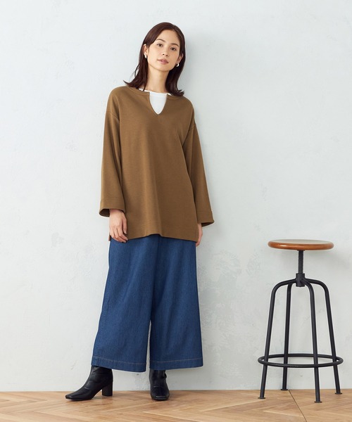 COMME CA ISM(コムサイズム)の「<セットアイテム> チュニックカットソー×Tシャツ(Tシャツ/カットソー・レディース・ブラック/キャメル・MEDIUM/LARGE)」の8枚目の写真