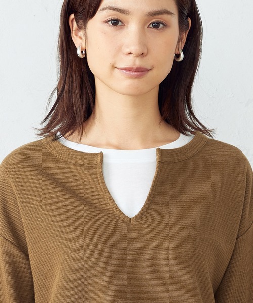 COMME CA ISM(コムサイズム)の「<セットアイテム> チュニックカットソー×Tシャツ(Tシャツ/カットソー・レディース・ブラック/キャメル・MEDIUM/LARGE)」の6枚目の写真