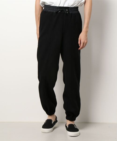 AVALONE(アヴァロン)の「【AVALONE / アヴァロン】ROTTERDAM TRACK PANTS(スウェットパンツ・メンズ・ホワイト/ブラック・2/3)」の4枚目の写真