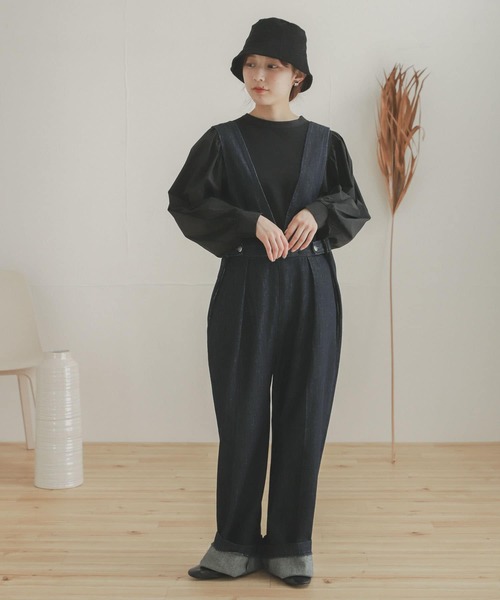 SENSE OF PLACE by URBAN RESEARCH（センスオブプレイスバイアーバンリサーチ）の「『別注』Lee×SENSE OF PLACE　Vネックサロペット（サロペット/オーバーオール・レディース・インディゴブルー/ワンウォッシュ・ONE）」の6枚目の写真