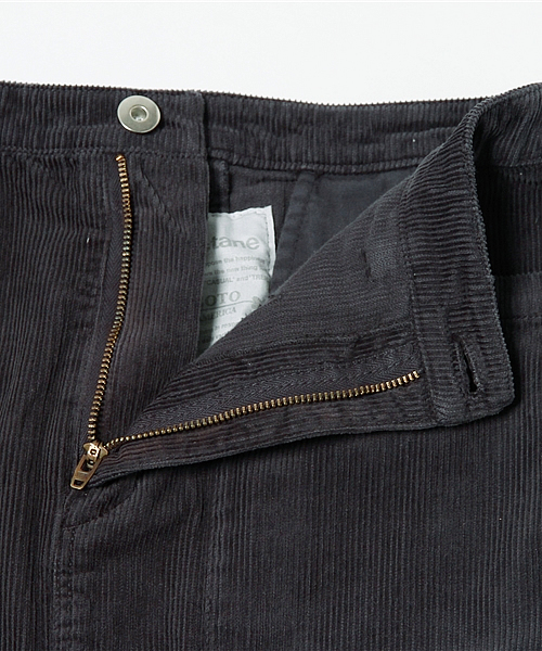 Kastane（カスタネ）の「【Kastane】BIGポケットスカート（スカート・レディース・ネイビー/ベージュ/アイボリー・LARGE/SMALL/X-SMALL/MEDIUM）」の4枚目の写真