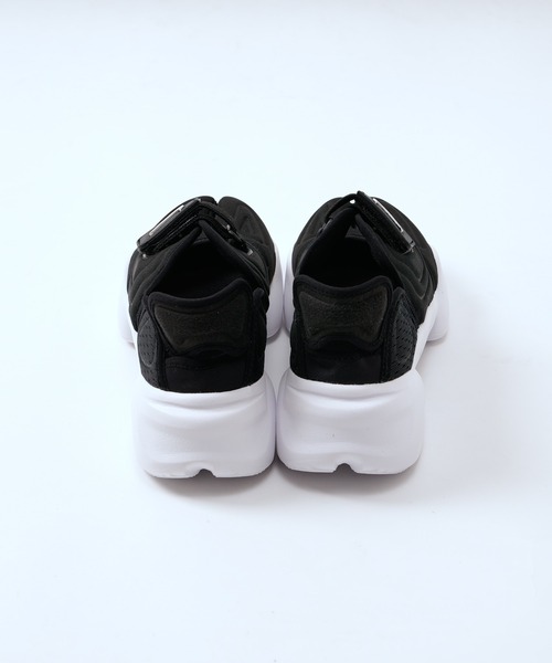 NIKE（ナイキ）の「＃【NIKE/ナイキ】AQUA RIFT/アクアリフト（サンダル・レディース・ブラック/ホワイト・24.5cm/23.5cm/24cm）」の4枚目の写真