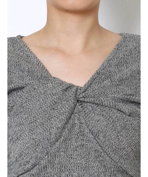 EMODA（エモダ）の「フロントクロストップ（Tシャツ/カットソー・レディース・ブラック/グレー/カーキ・FREE）」の18枚目の写真