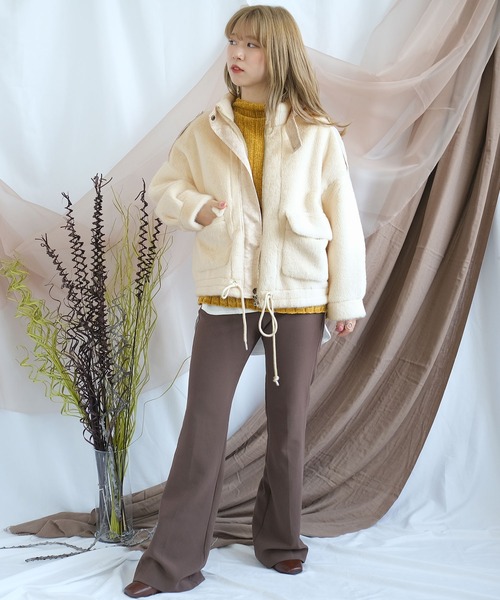 ＡＮＤＪ（アンドジェイ）の「スタンドカラーフェイクファーボアジャケット（その他アウター・レディース・アイボリー・M）」の2枚目の写真