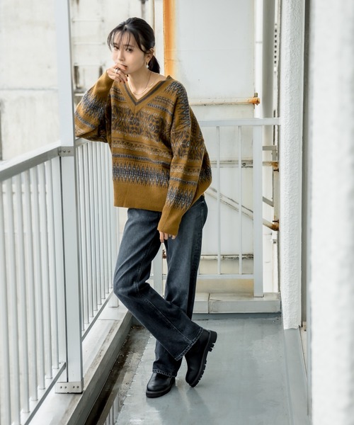 RIVE DROITE（リヴドロワ）の「大人のデザインニット　編み込みジャガードVネックニット（ニット/セーター・レディース・ブラウン/オフホワイト・FREE）」の16枚目の写真