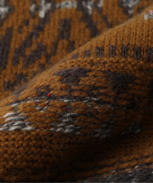 RIVE DROITE（リヴドロワ）の「大人のデザインニット　編み込みジャガードVネックニット（ニット/セーター・レディース・ブラウン/オフホワイト・FREE）」の4枚目の写真