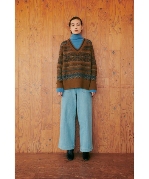 RIVE DROITE（リヴドロワ）の「大人のデザインニット　編み込みジャガードVネックニット（ニット/セーター・レディース・ブラウン/オフホワイト・FREE）」の3枚目の写真